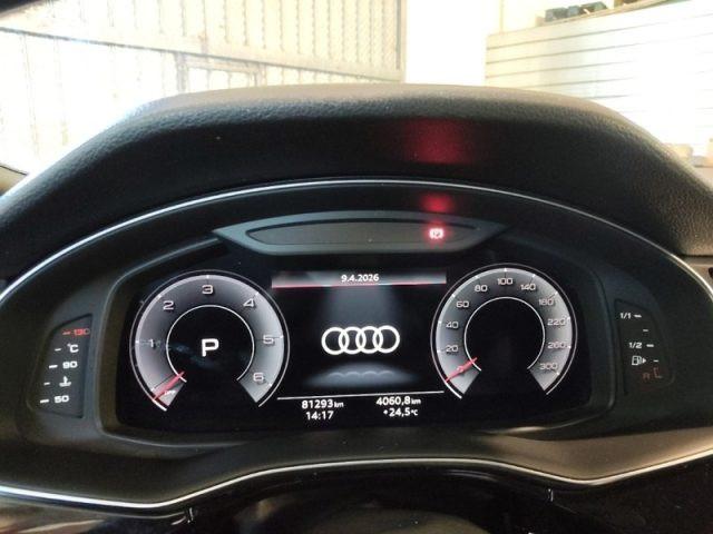 AUDI Q8 45 TDI quattro tiptronic Sport