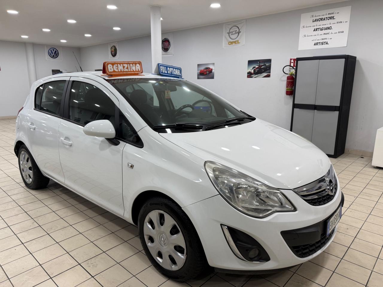 Opel Corsa 1.2 cosmo restyling nuova