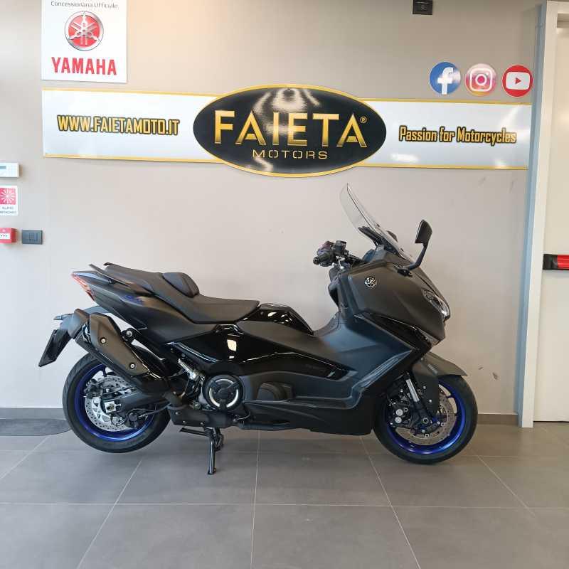Yamaha T-Max 560 - 2025