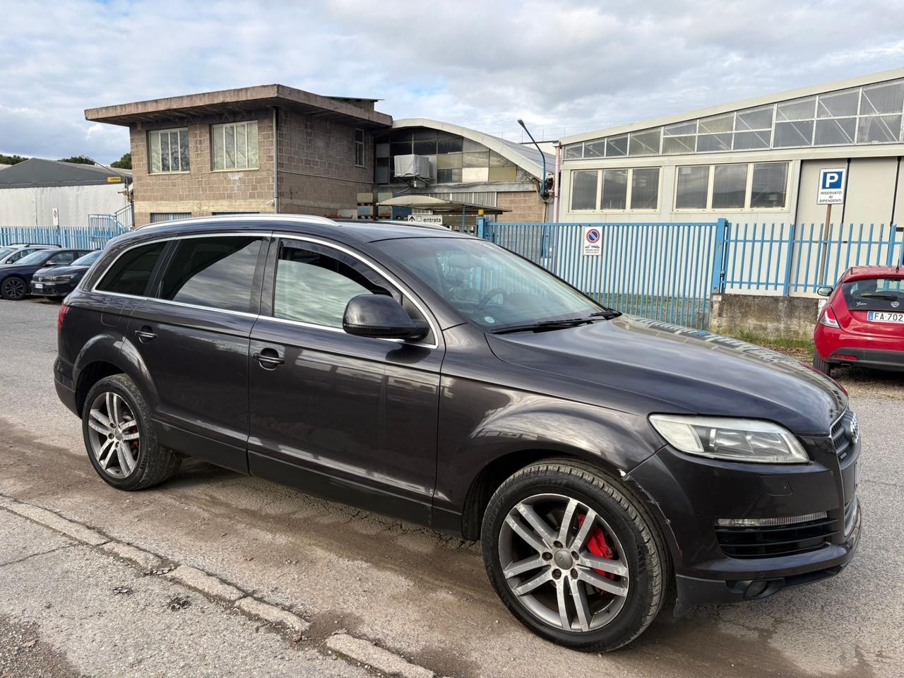Audi Q7 3.0 V6 TDI 233CV quattro tiptronic 270.000 KM