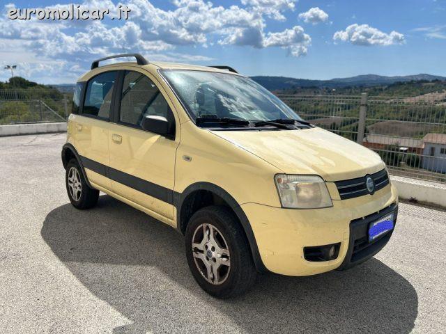 FIAT Panda 1.3 MJT 4x4 Climbing