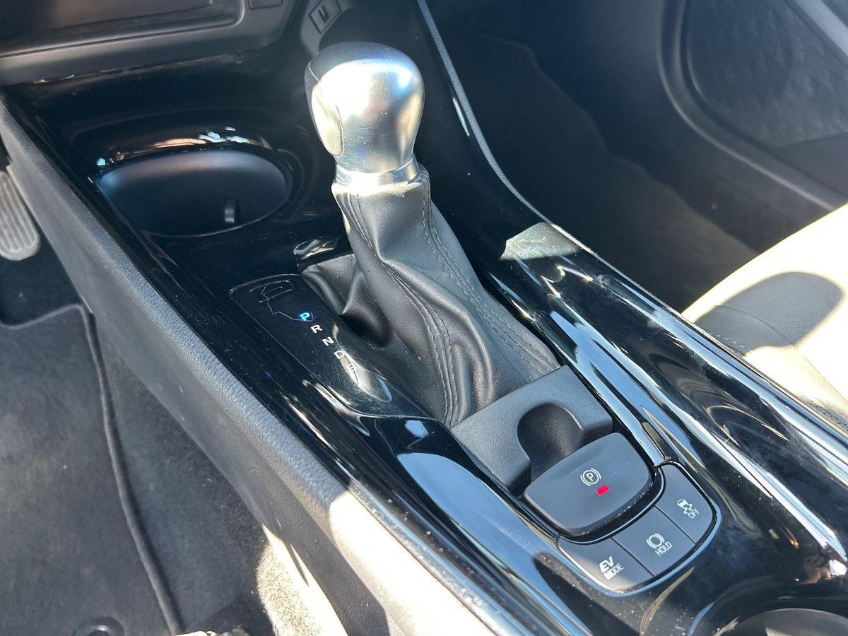 TOYOTA C-HR (2016-2023) - C-HR 1.8 Hybrid E-CVT Lounge