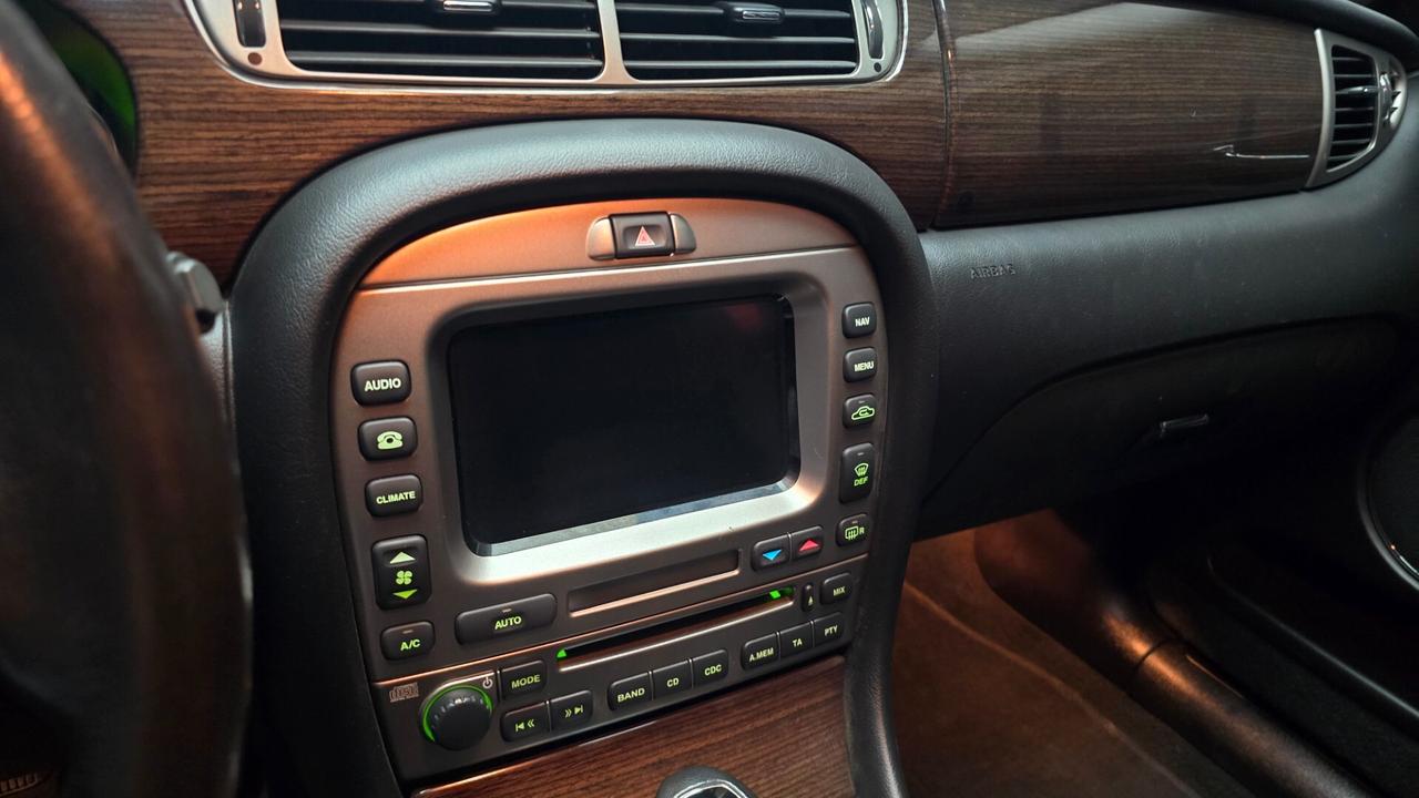 Jaguar X-Type 2.2D cat Premium Luxury