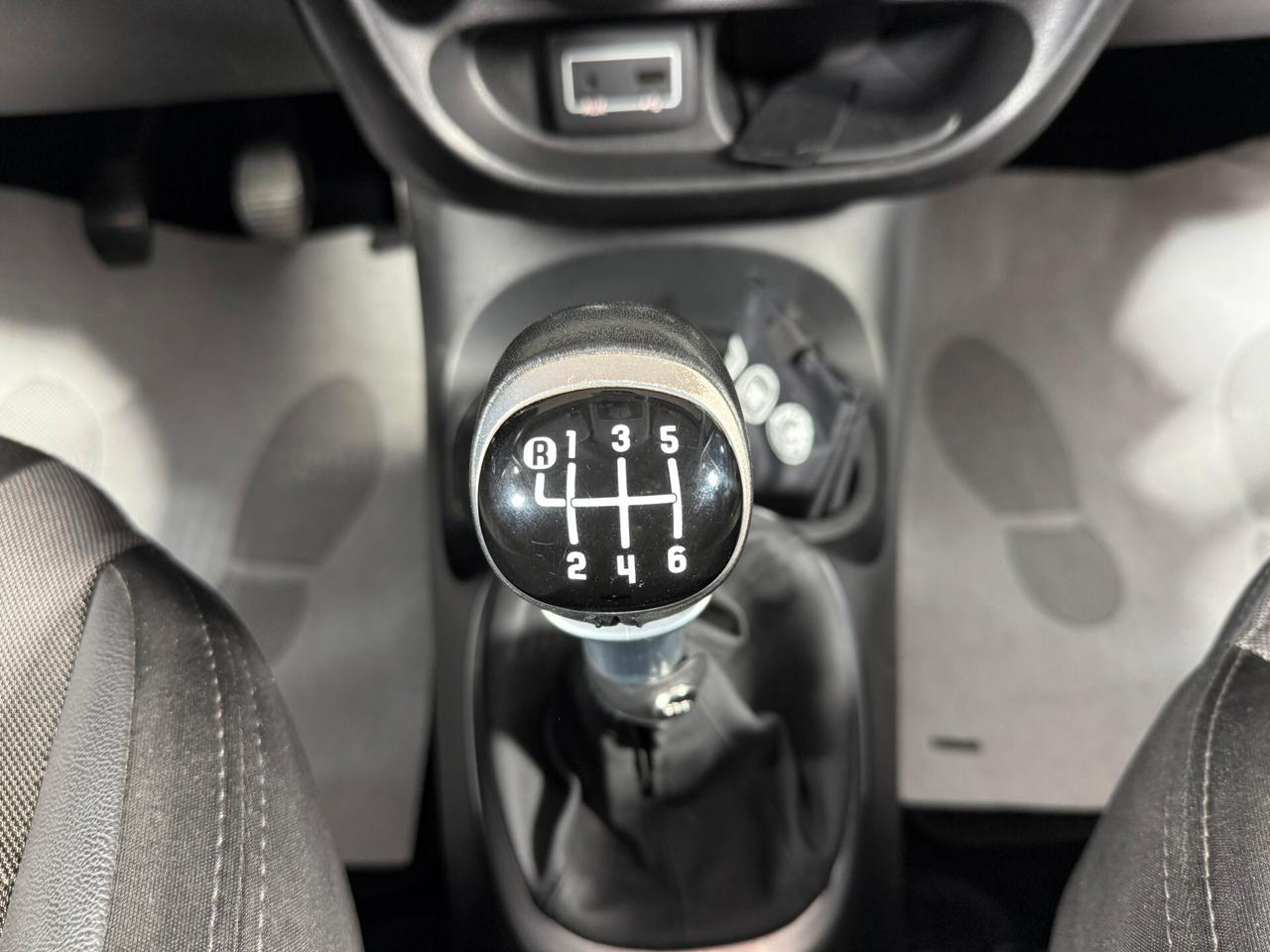 Fiat 500L 1.4 t-jet lounge SOLO 50000 KM