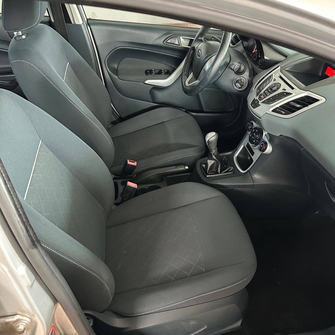 Ford Fiesta 1.4 TDCi 5p. Titanium
