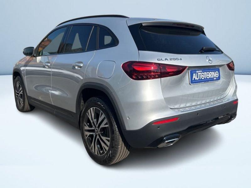 Mercedes-Benz GLA 200d Automatic Advanced Progressive