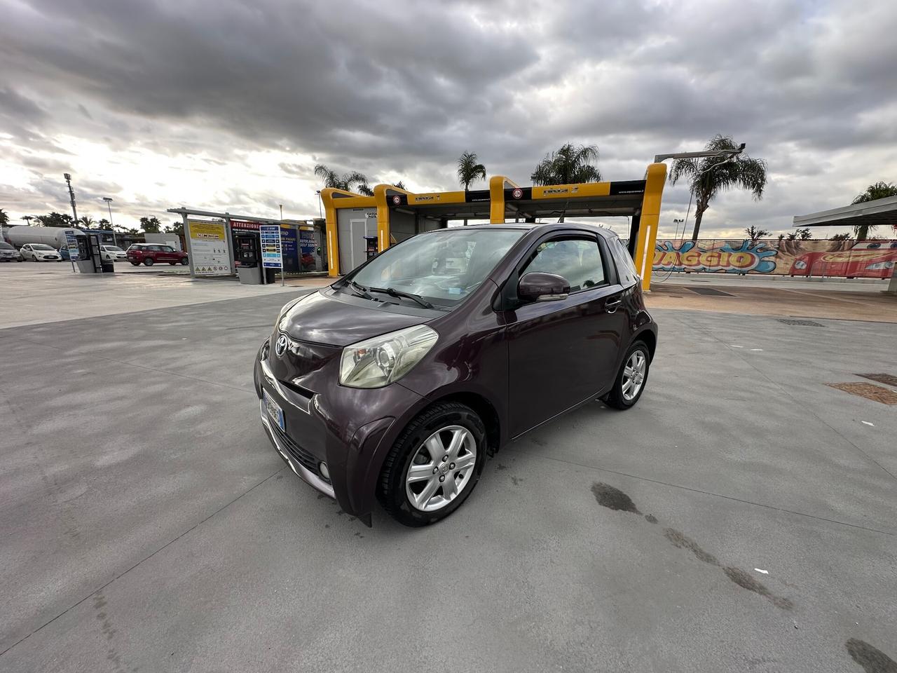 Toyota iQ 1.0