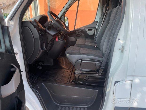 Opel movano 2,3 dci anno 2015 leggi testo