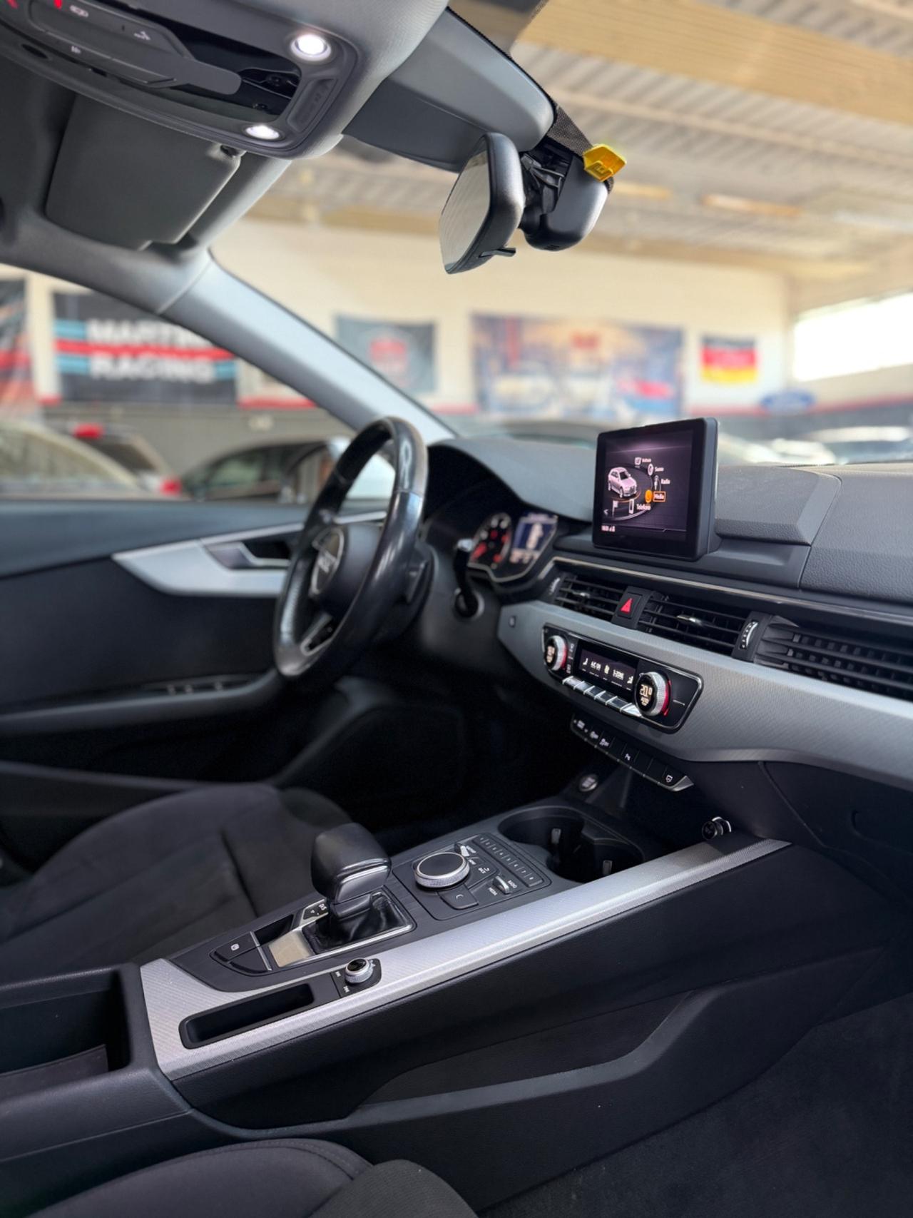 Audi A4 Avant 2.0 TDI 122 CV S tronic Sport