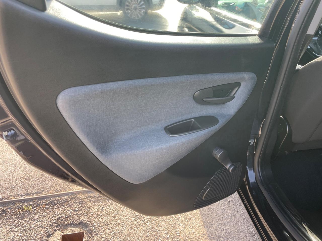 LANCIA YPSILON 1.0 HYBRID 70 (CV) 2022
