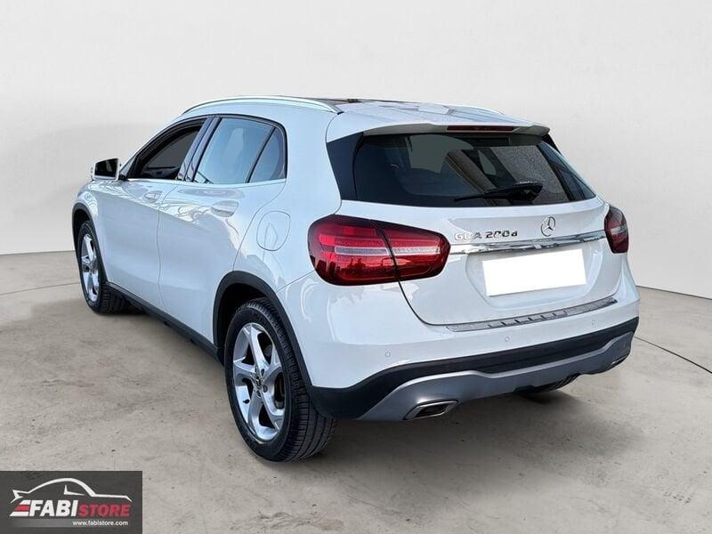 Mercedes-Benz GLA GLA 200 d Automatic Sport - Tetto, Camera, Navi ecc