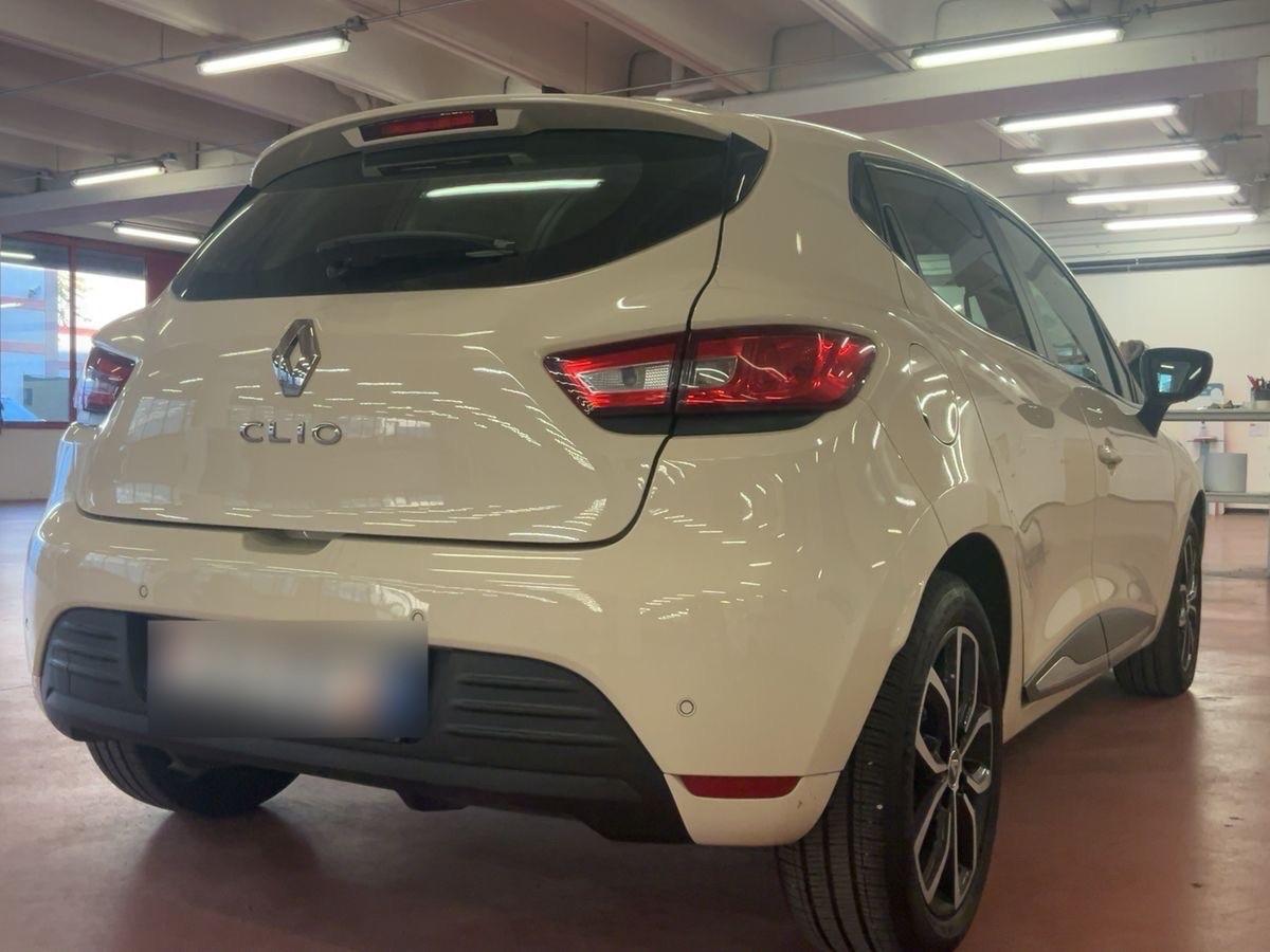 Renault Clio dCi 8V 90CV Start&Stop 82gr 5 porte OK NEOPATENTATI