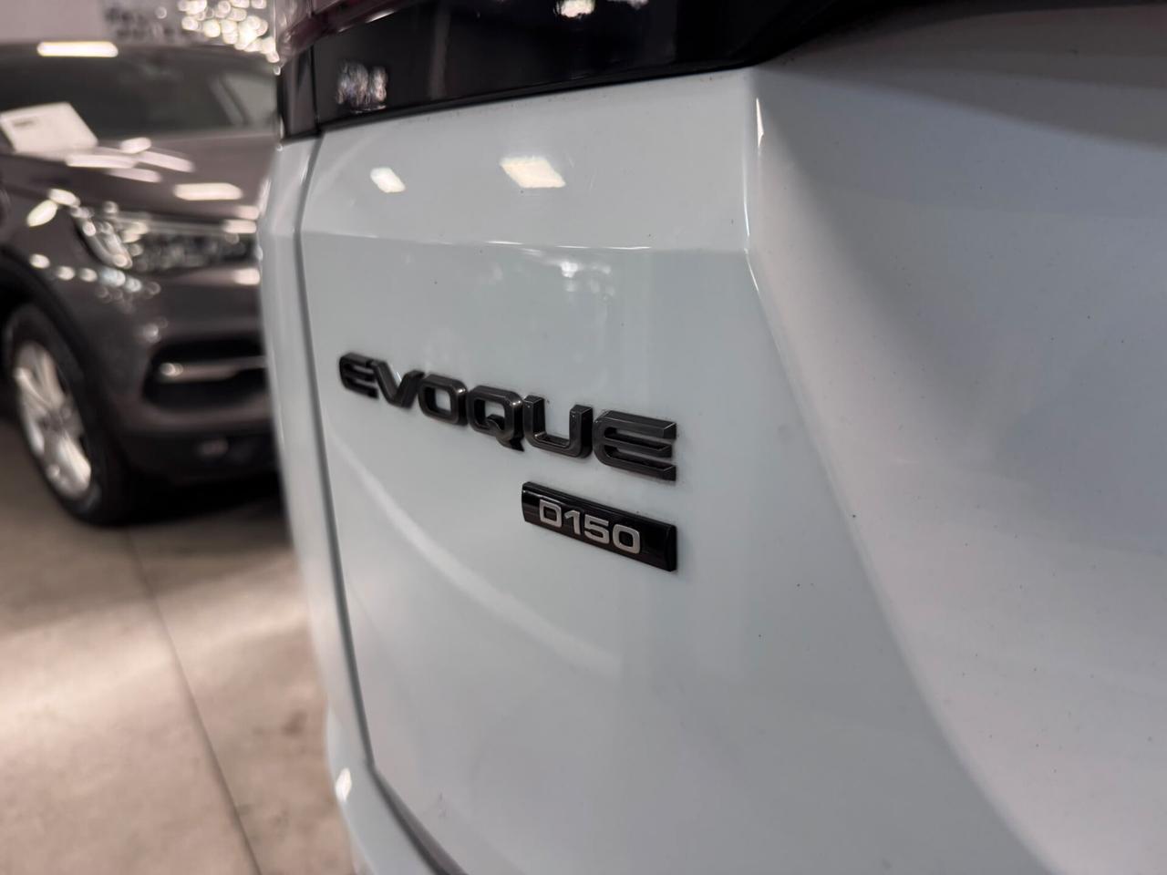 Land Rover Range Evoque 2.0D I4-L.Flw 150CV AWD Auto R-Dynamic SE