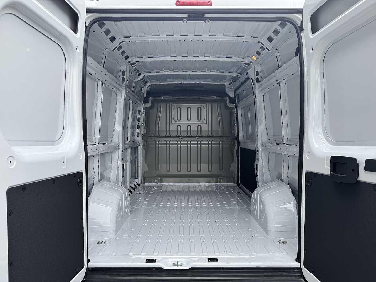 Peugeot Boxer 33 2.2 BlueHDi 140 CV PM-TM