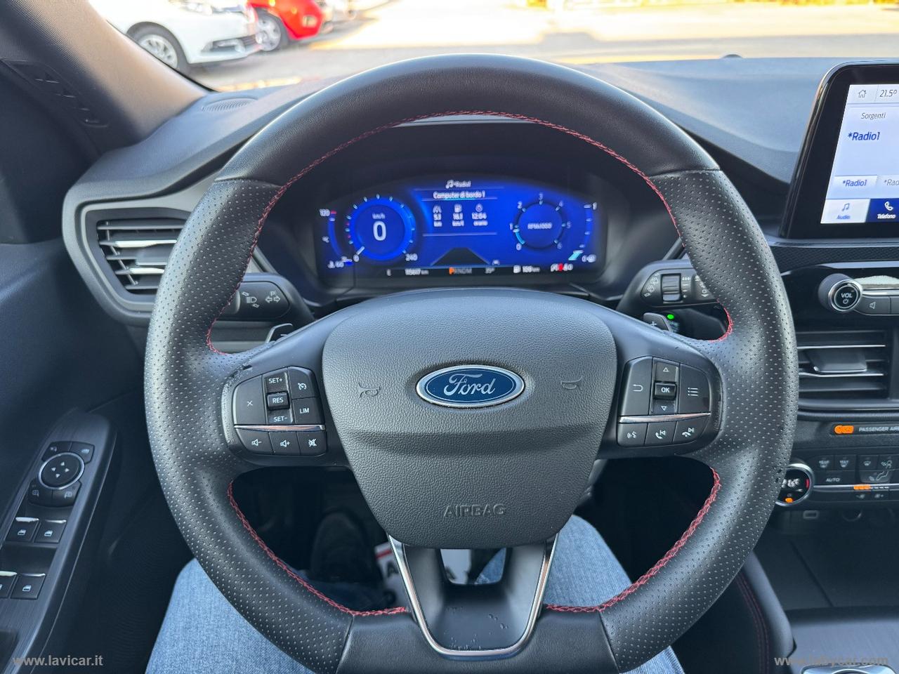 FORD Kuga 1.5 EcoBl. 120 CV aut.2WD ST-L.Des.