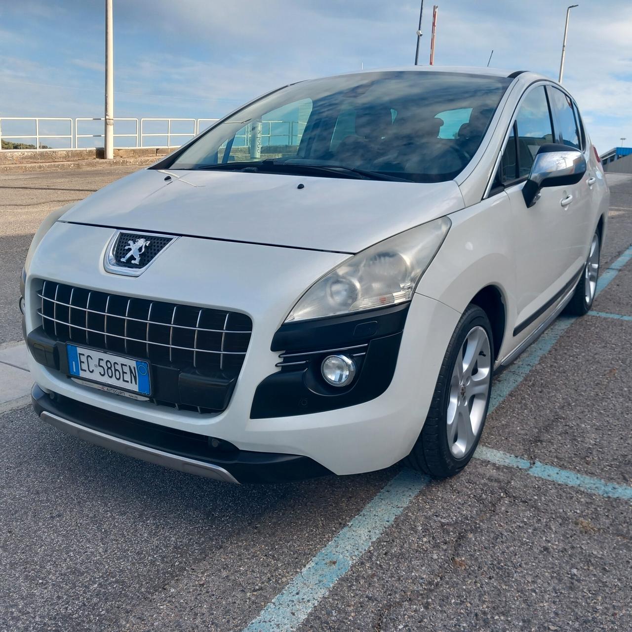 Peugeot 3008 2.0 HDi 110CV Business