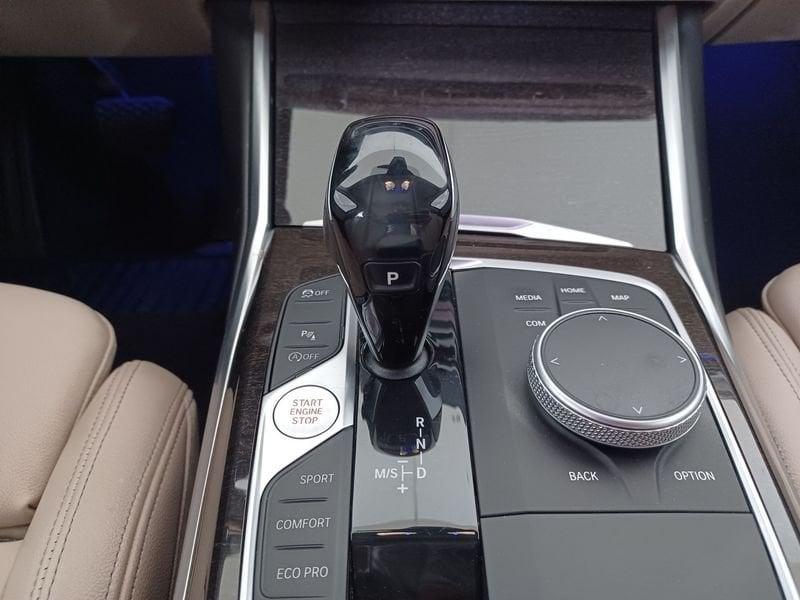 BMW Serie 3 G21 2019 Touring Diese 320d Touring xdrive Luxury auto