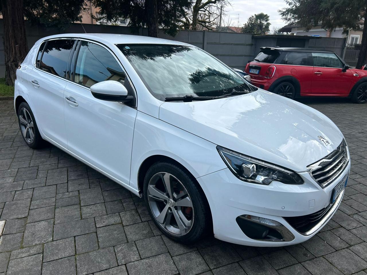 Peugeot 308 BlueHDi 120 S&S Business