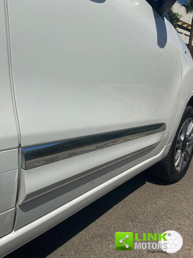 FIAT 500L 0.9 TwinAir Turbo Natural Power Mirror