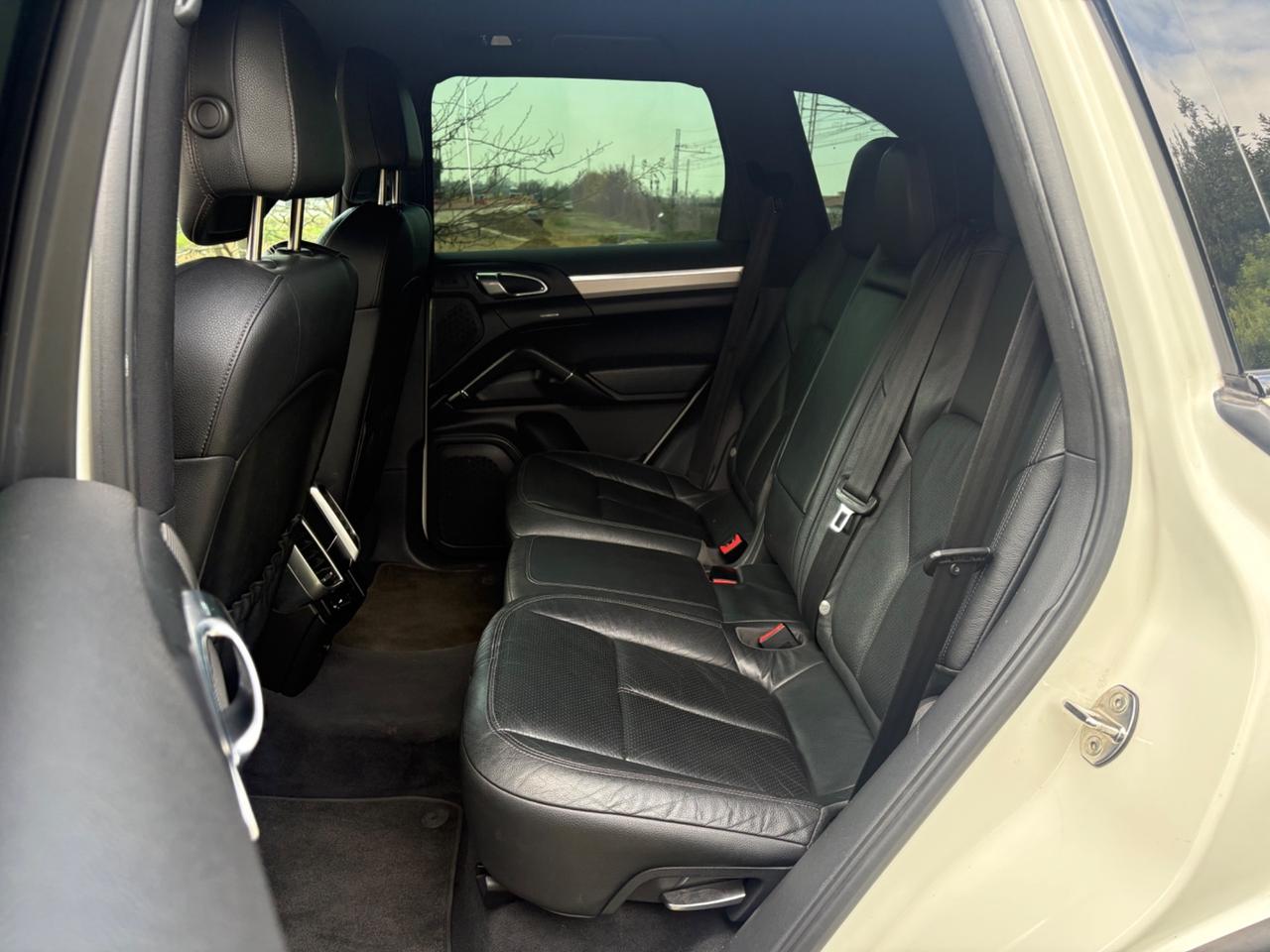 Porsche Cayenne 3.0 Diesel 12/2010