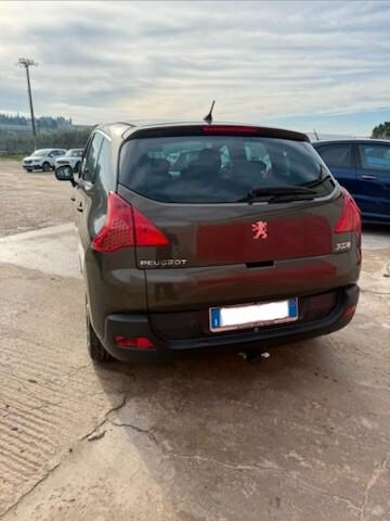 Peugeot 3008 1.6 HDi 110CV Outdoor