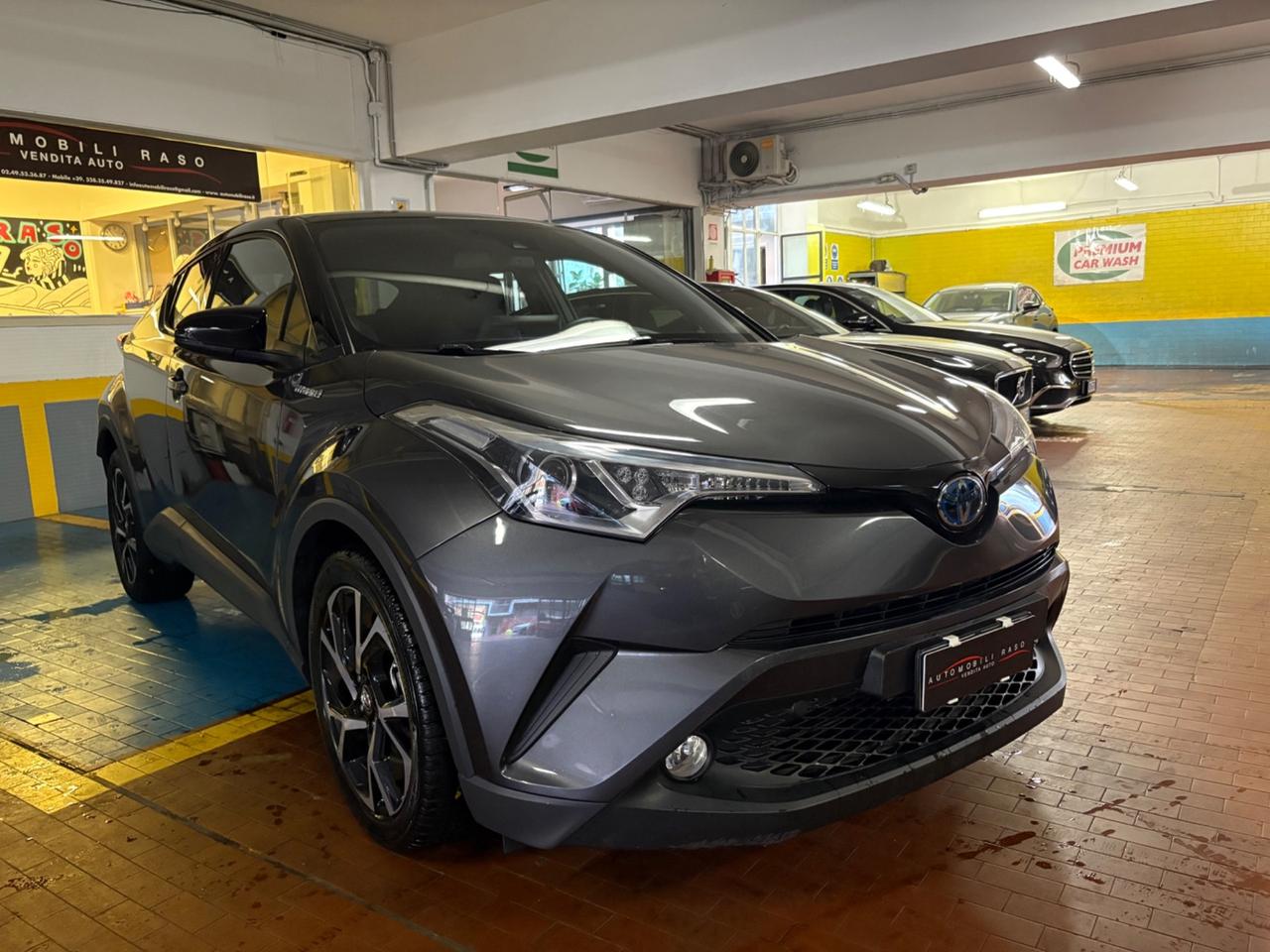 Toyota C-HR 1.8 Hybrid E-CVT Style