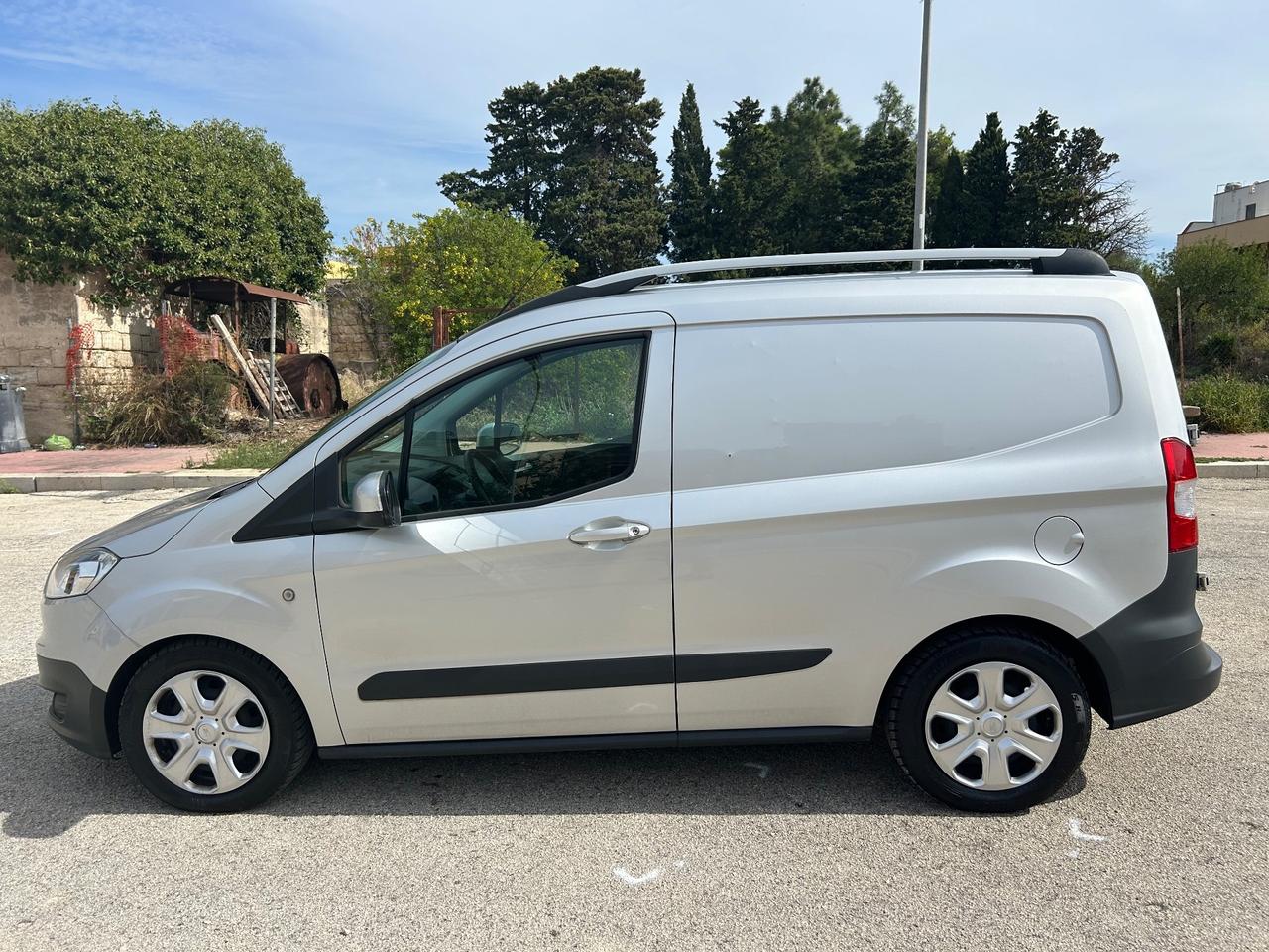 Ford Transit Courier 1.5 TDCi 75CV Van Trend