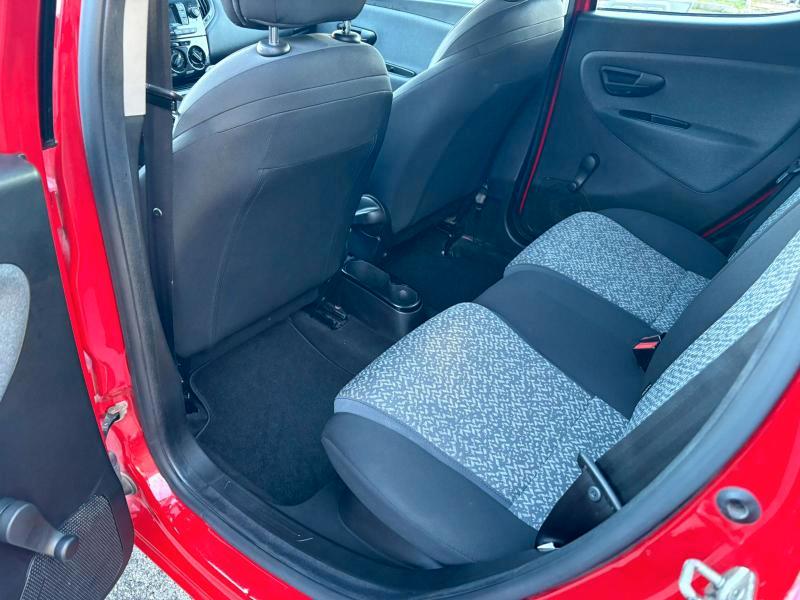 Lancia Ypsilon 5 Porte 1.0 hybrid Gold s&s 70cv ADATTA NEOPATENTATI