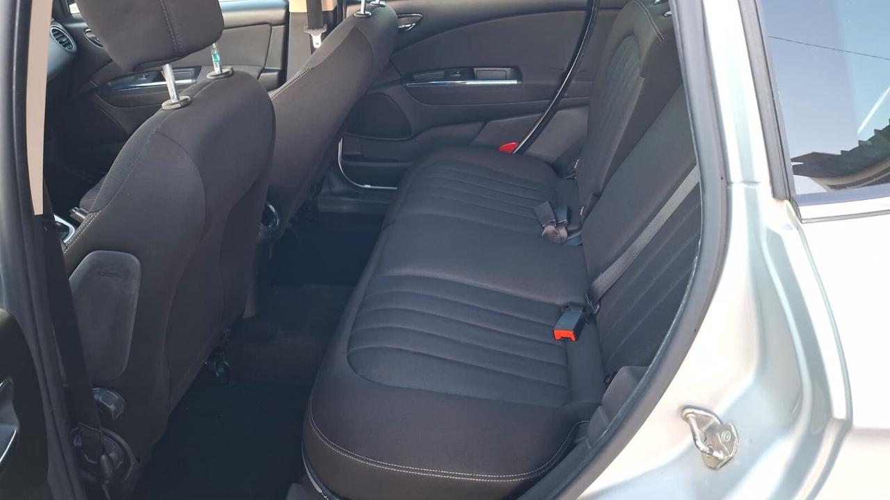 Lancia Delta 1.6 MJT DPF 105 CV Gold