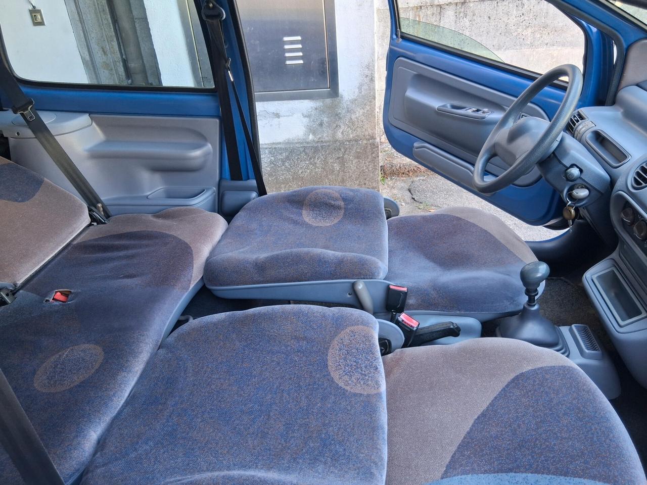 Renault Twingo 1.2i Cat E