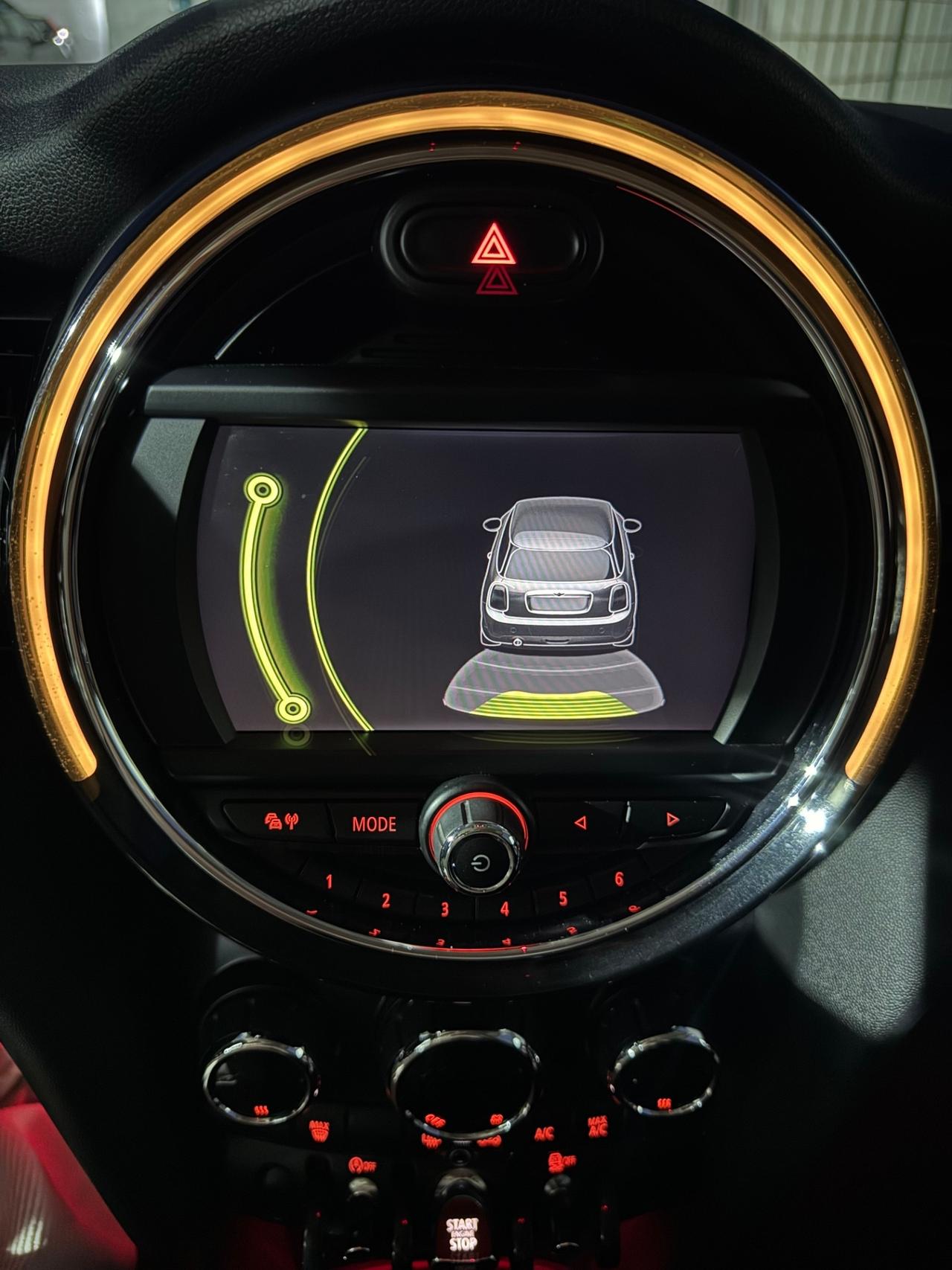 Mini 1.5 Cooper D Hype