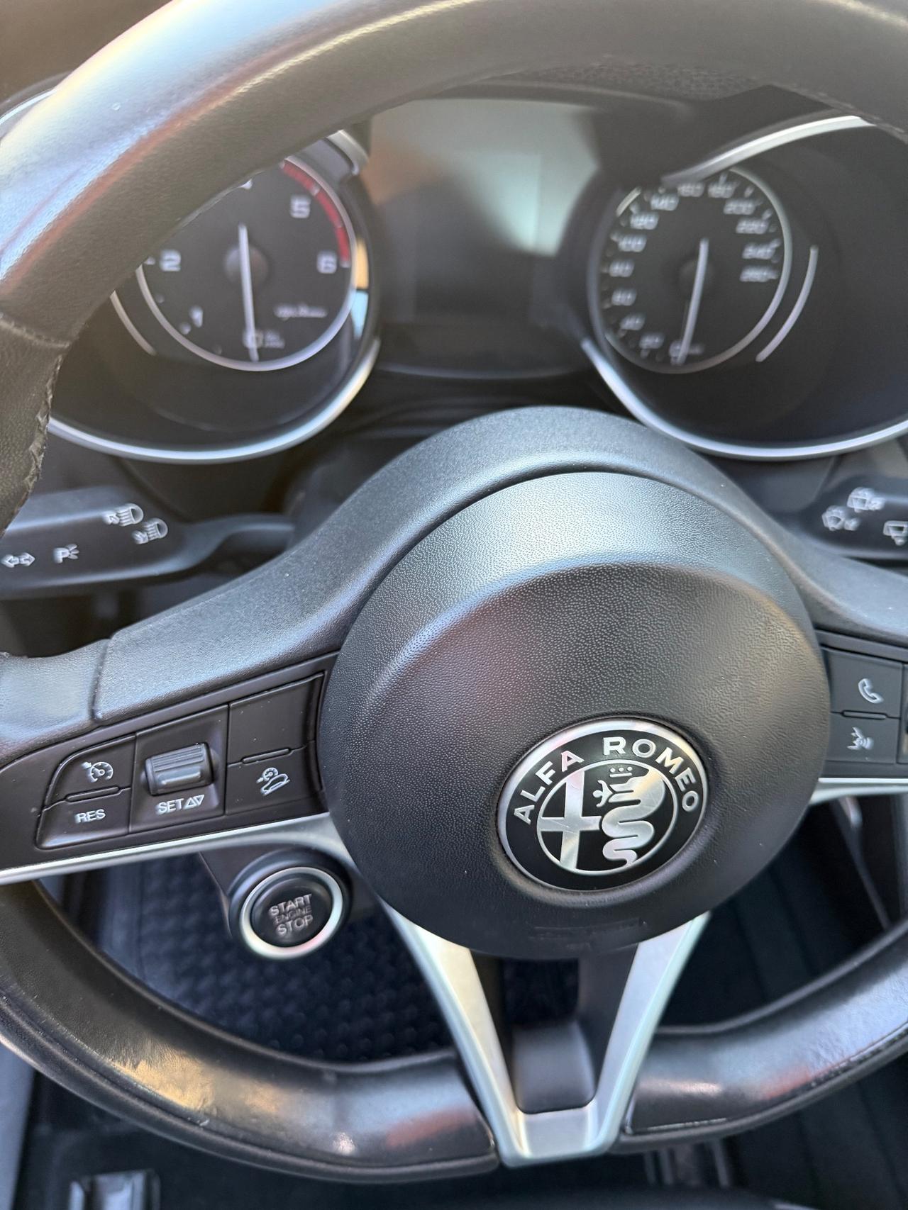 Alfa Romeo Stelvio 2.2 Turbodiesel 190 CV AT8 Q4 Business