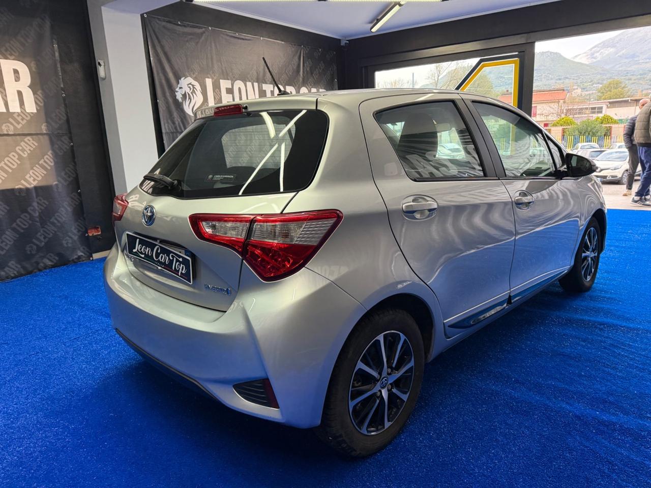 Toyota Yaris benzina hybrida Automatico km 18 mila garanzia 2028