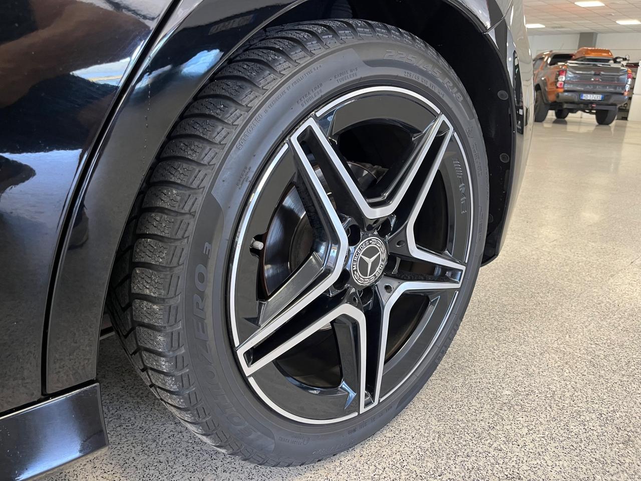 Mercedes A 180 d 116cv Auto Premium AMG