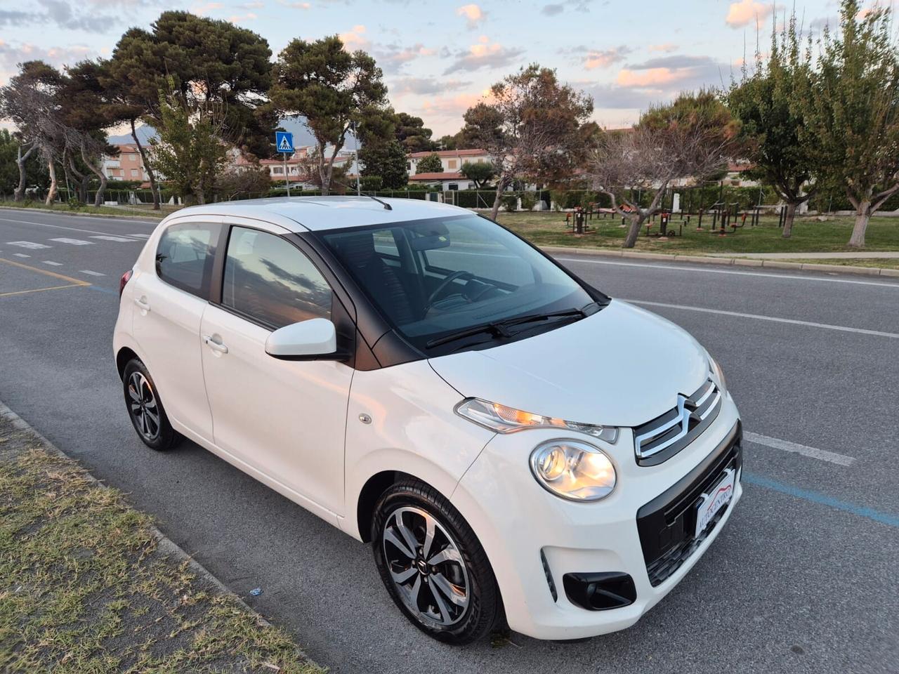 Citroen C1 VTi 72 S&S 5 porte Shine