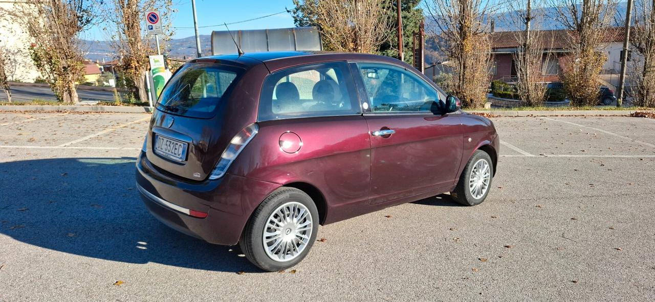 Lancia Ypsilon 1.4 Oro Ecochic GPL