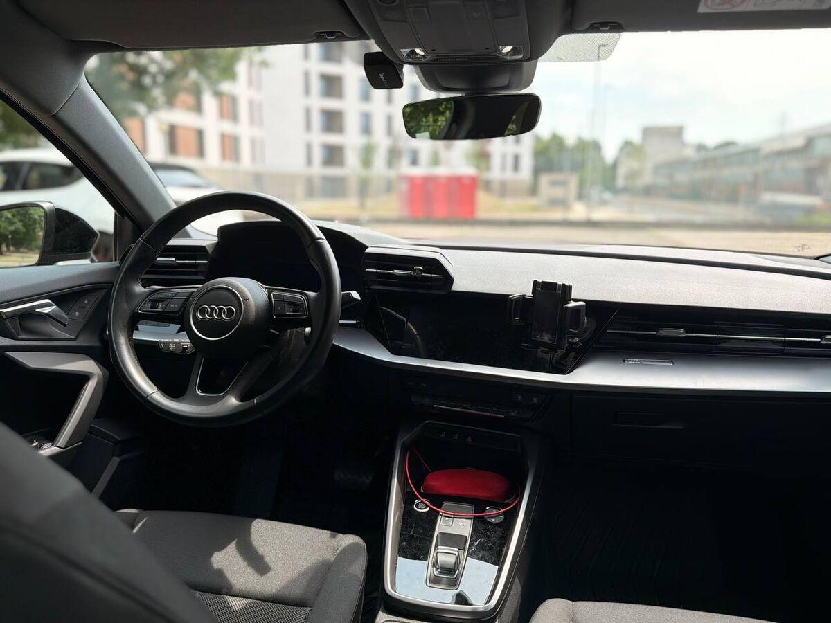 Audi A3 Sportback 35 1.5 tfsi mhev Business Advanced s-tronic