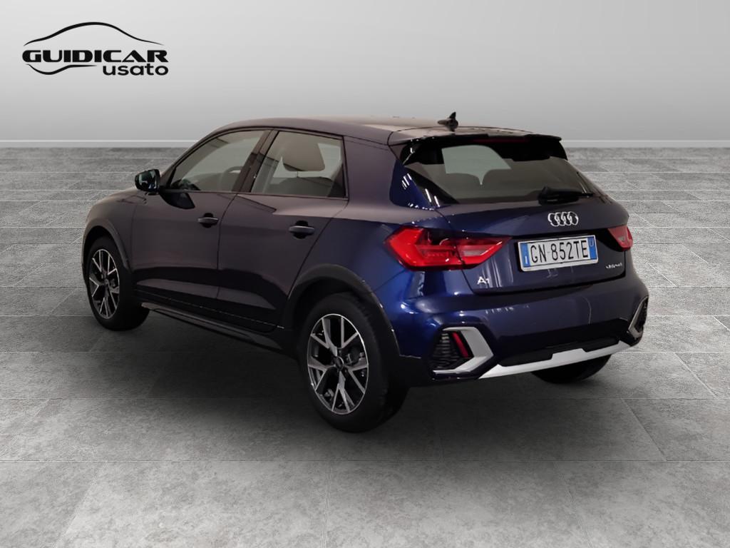 AUDI A1 II 2022 allstreet - A1 allstreet 30 1.0 tfsi Identity Contrast 110cv s tronic