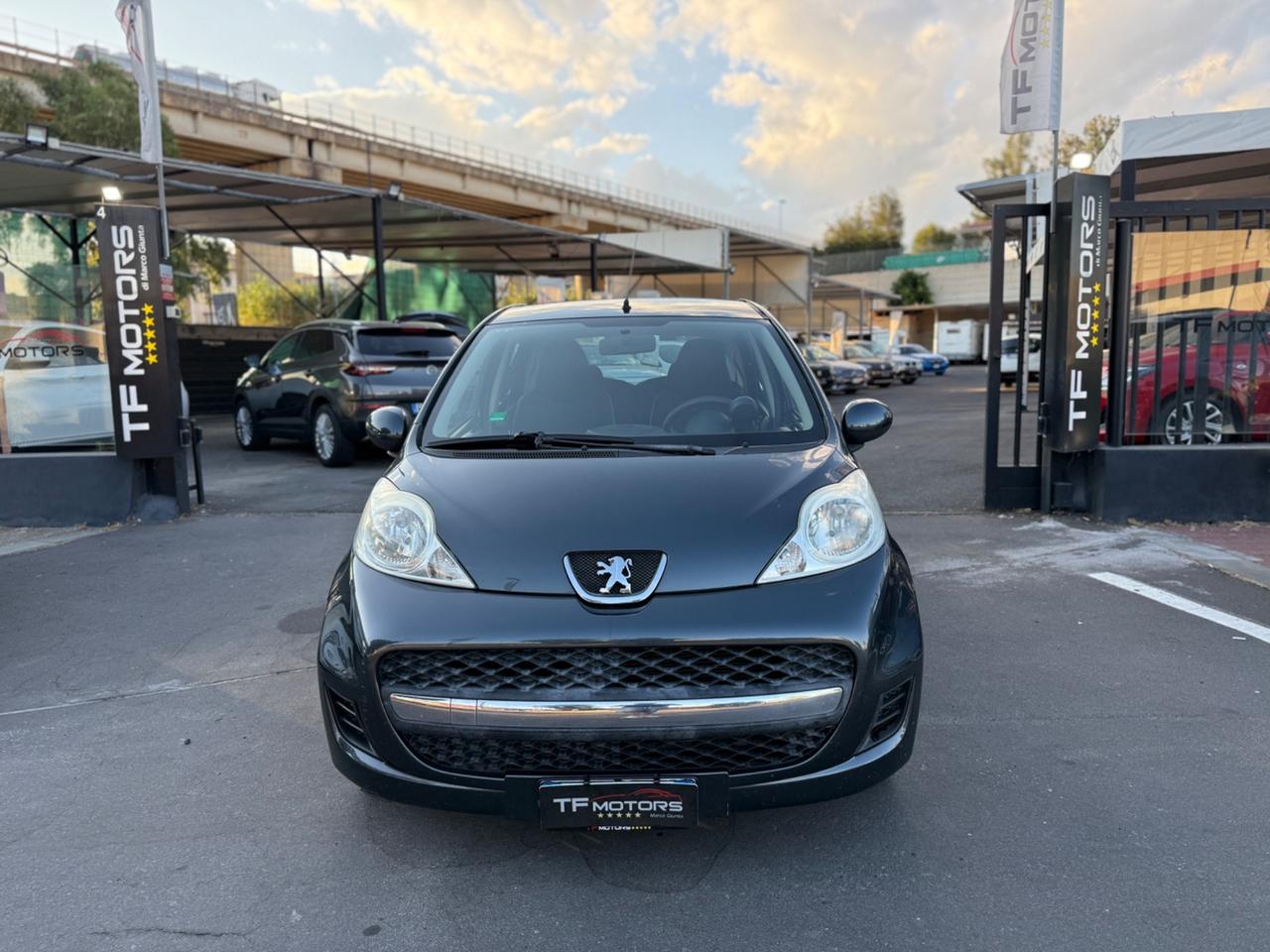 Peugeot 107 1.0 SOLO 51.000 KM - 2010