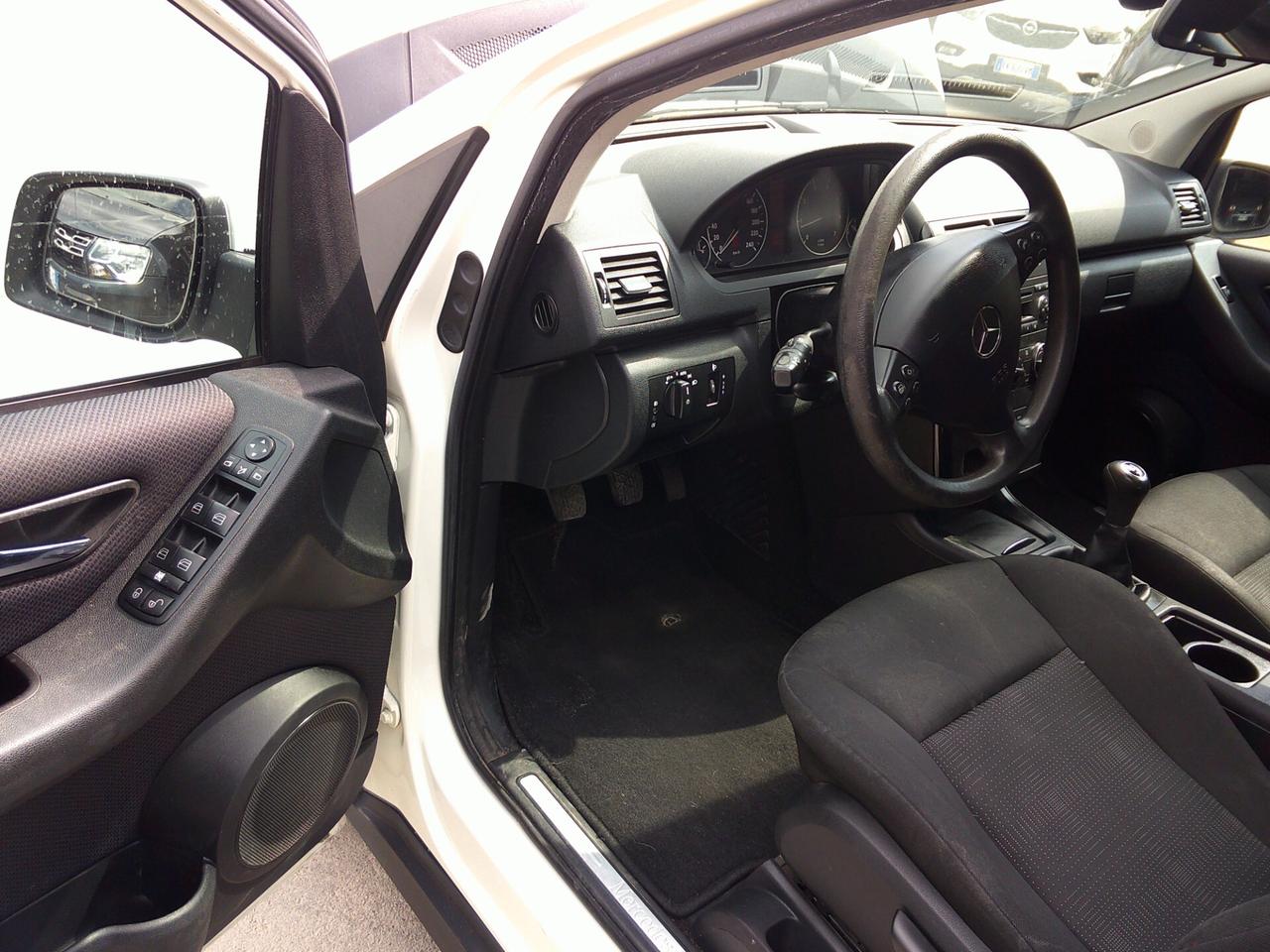 Mercedes-benz A 160 136000 KM BENZINA 2010