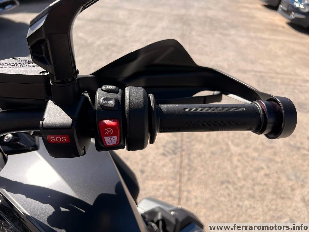 Bmw R 1250 GS triple black solo 2.000 km a 199 euro al mese