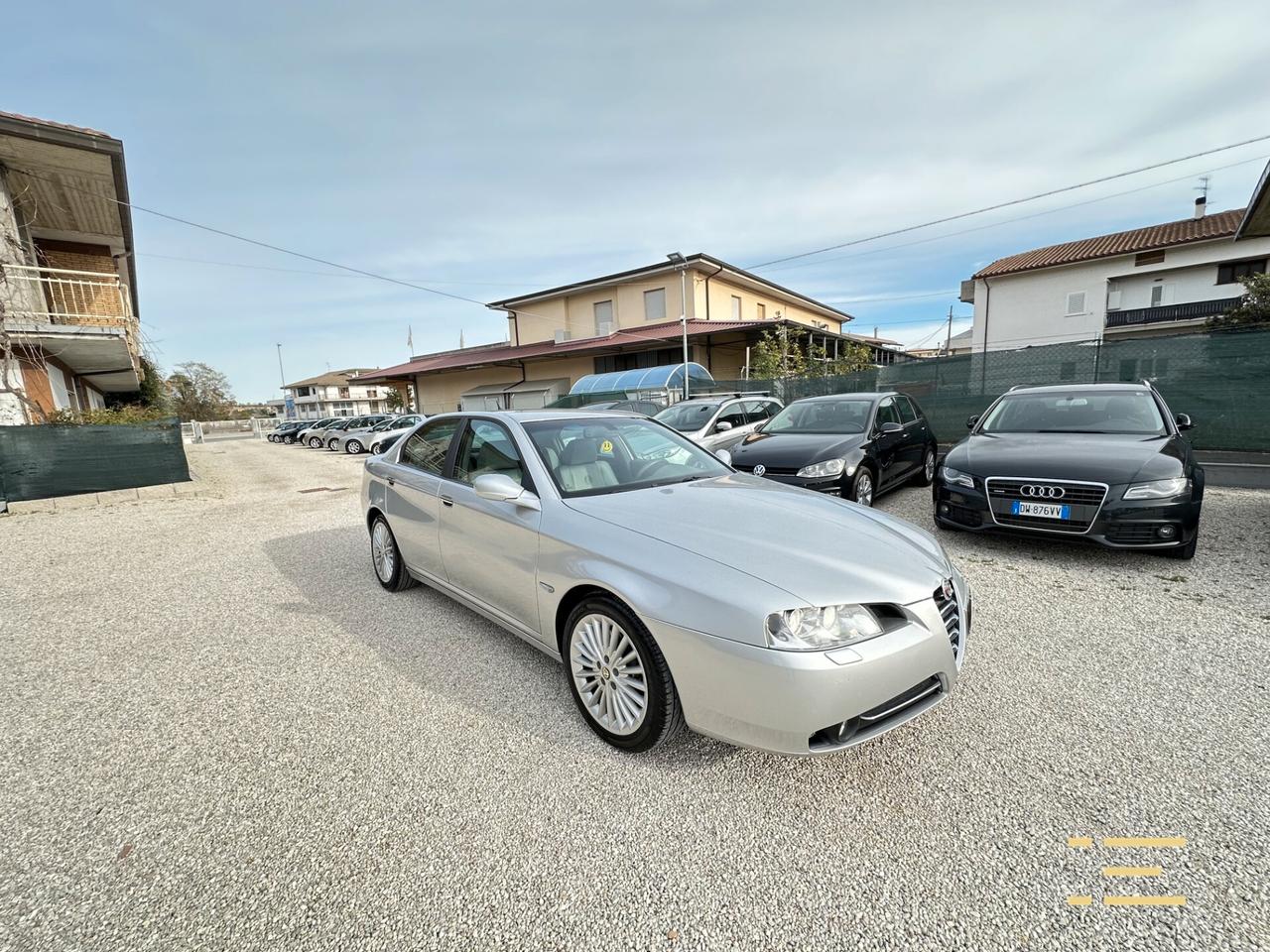Alfa Romeo 166 2.4 JTD M-JET 20v Luxury 213.128 km Full Optional