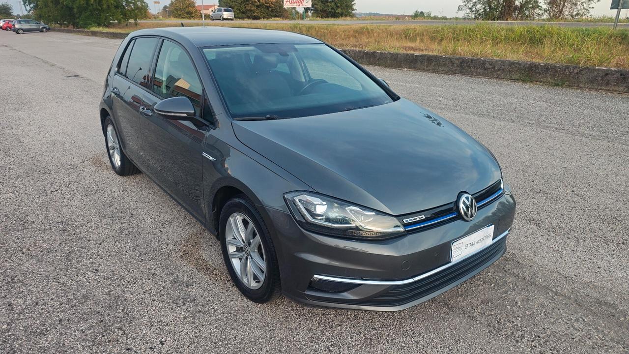 Volkswagen Golf 1.5 TGI DSG 5p. Trendline BlueMotion Technology