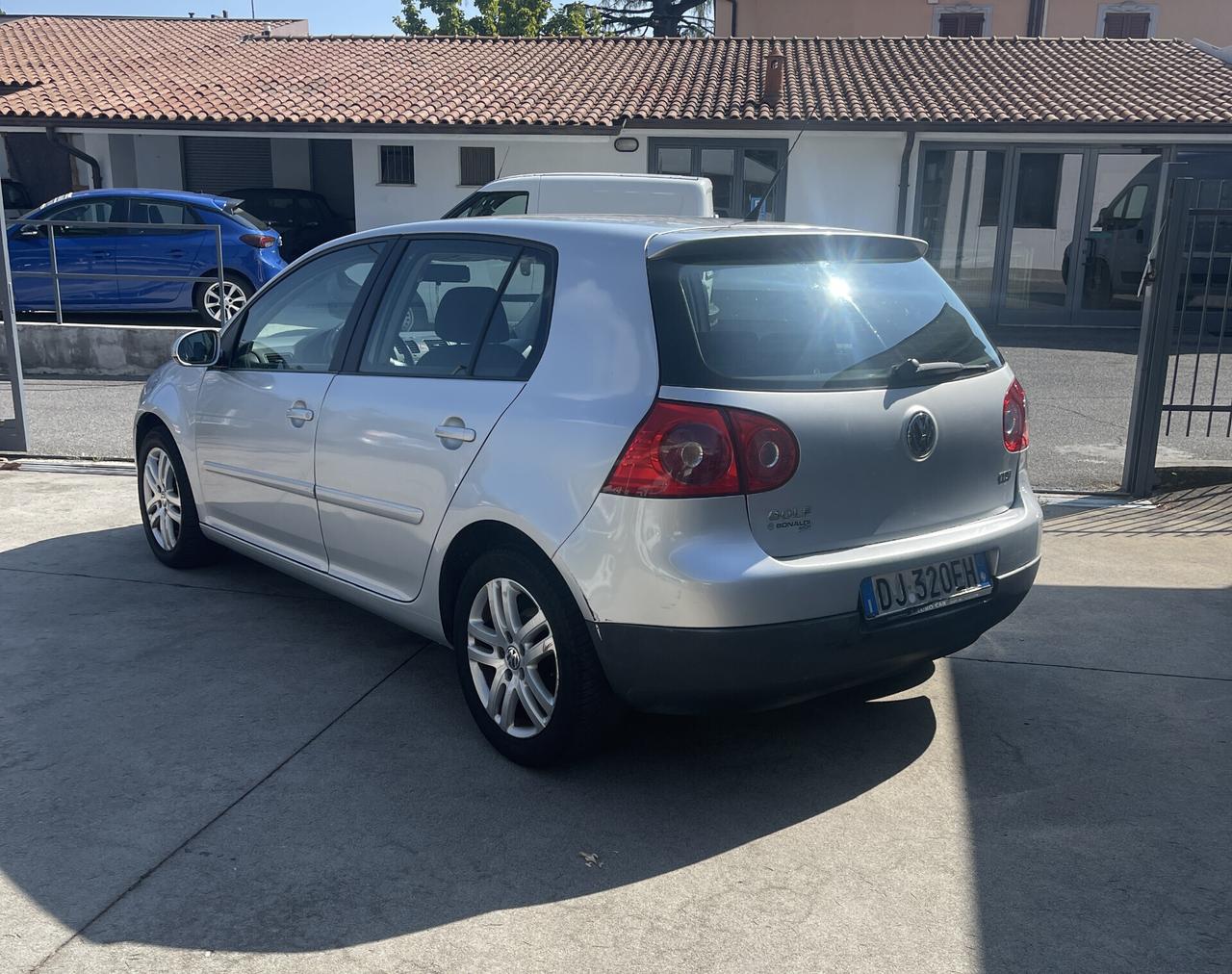 Volkswagen Golf 5p 1.900 TDI