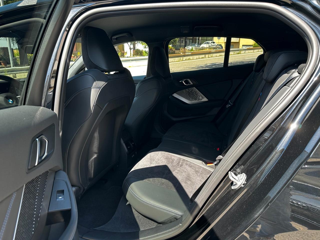 Bmw 118d 5p. M Sport AUTOMATICA / FARI MATRIX / Camera Post. / R18