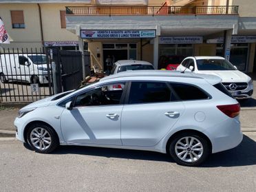 Kia Ceed cee'd 1.6 CRDi 136 CV DCT SW Cool automatico