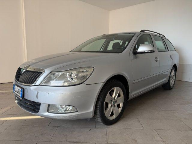 SKODA Octavia 1.6 TDI CR F.AP. Wagon Elegance