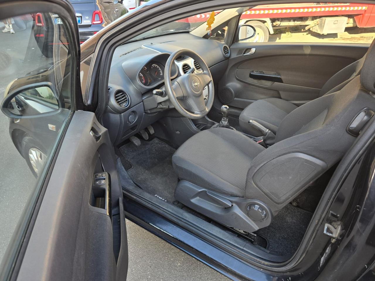 Opel Corsa 1.0 12V 3 porte Club con soli 70mila km possibilita 12 mesi garanzia