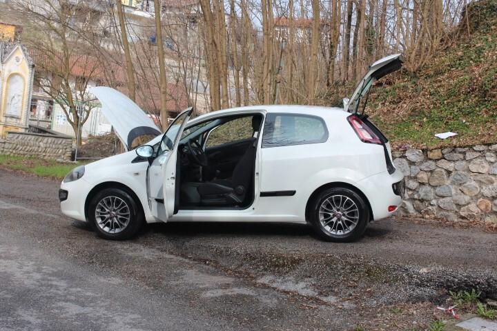 Fiat Punto Evo 1.3 Mjt 75 CV DPF S&S Dynamic 8 GOMME ESTIVE\TERMICHE