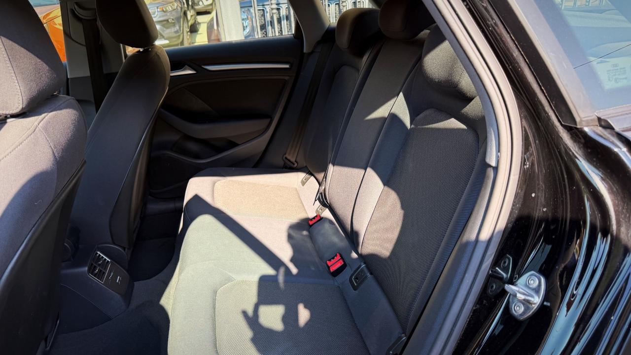 Audi A3 Sportback 1.6 TDI Business - 2019